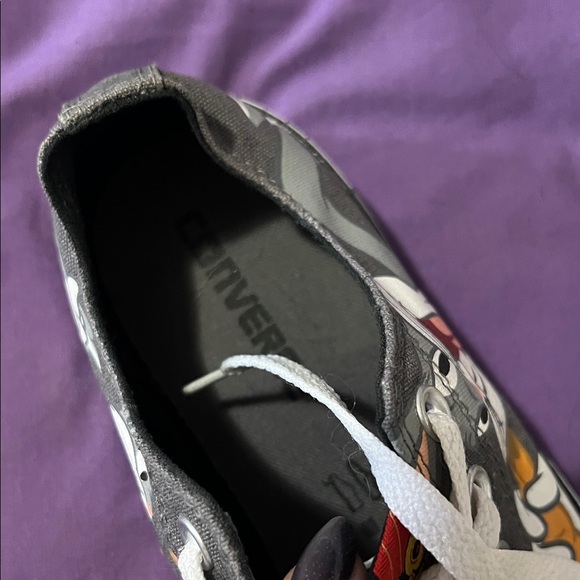 Converse Black and White Sneakers with Looney Tune design *Rare Find - Picture 4 of 8